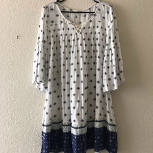 Flowy blue and white women’s midi dress from Mudd
